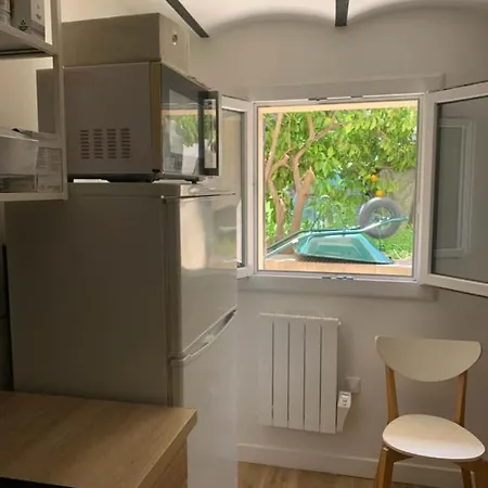 Apartment Studio 30m2 Refait A Neuf - Vue Et Acces Jardin - 500m Des Plages Et Zone Pietonne *